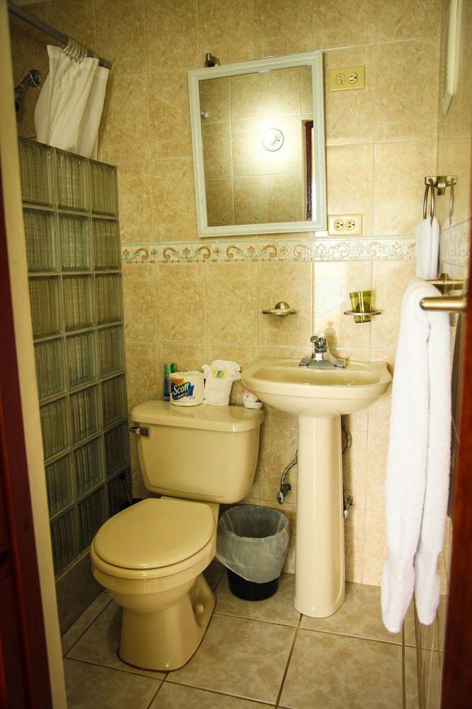Casa Robinson Guest House Isla Culebra Екстер'єр фото