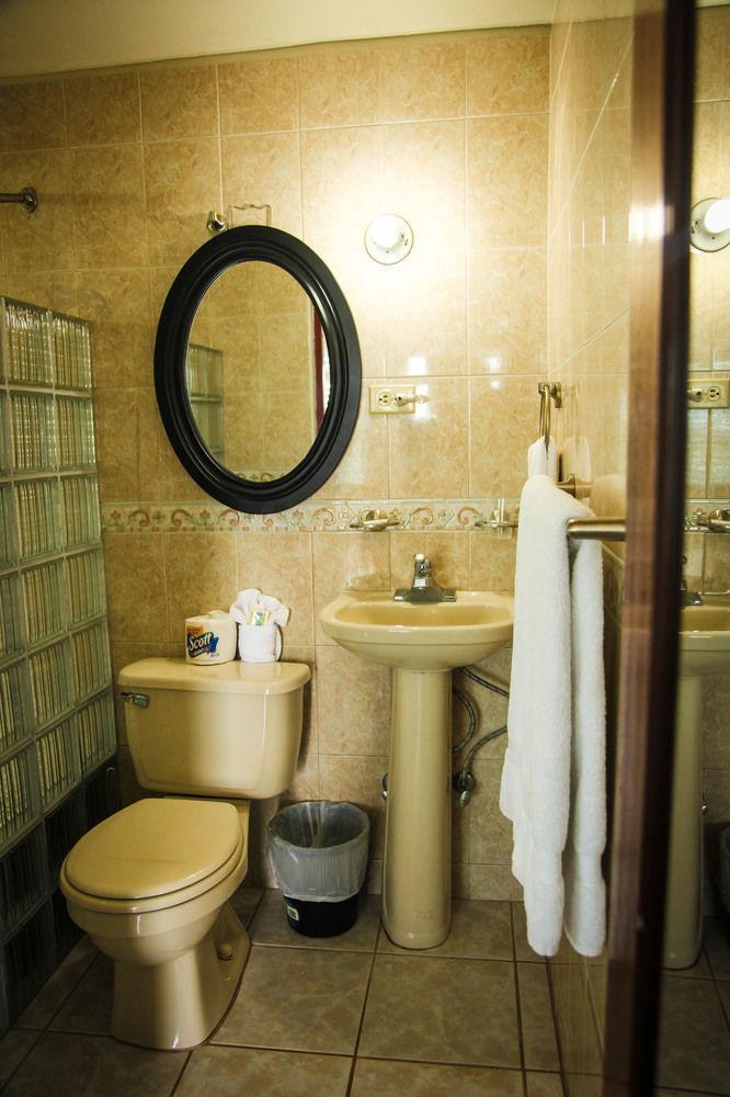 Casa Robinson Guest House Isla Culebra Екстер'єр фото