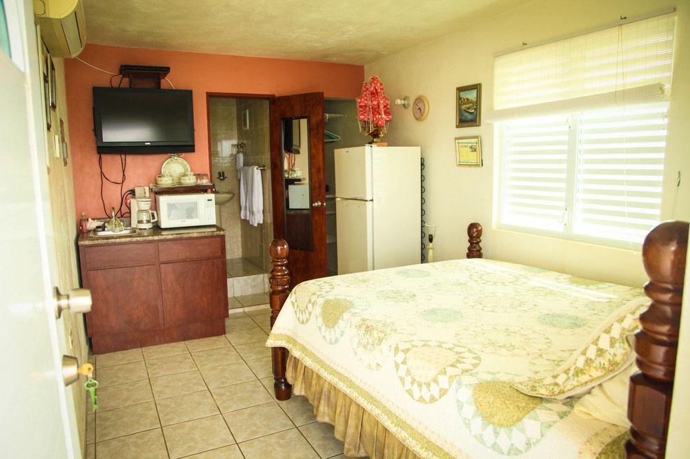 Casa Robinson Guest House Isla Culebra Екстер'єр фото
