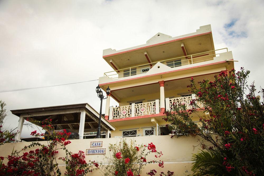 Casa Robinson Guest House Isla Culebra Екстер'єр фото